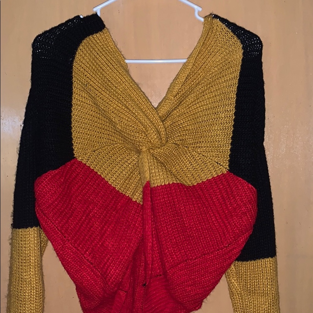 Sweatshirt